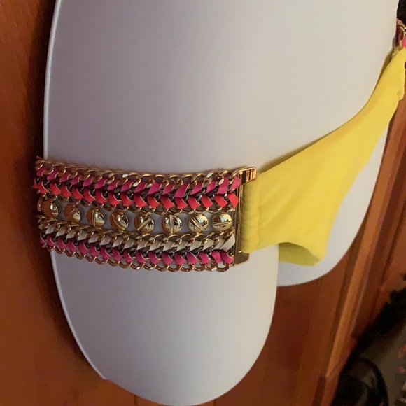 Bikini - Picture 4 of 5